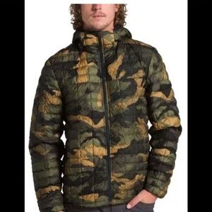 THE NORTH FACE Camo THERMOBALL-ECO HOODIE MEN NWT